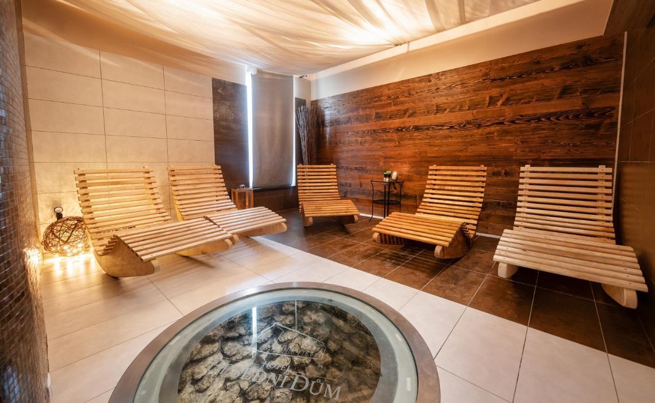 Wine & Wellness Hotel Besedni Dum فالتيس المظهر الخارجي الصورة